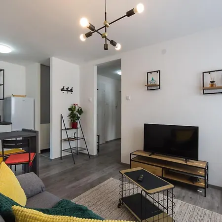 Apartamento Retiro Pula